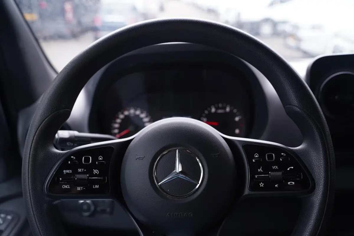 315 CDI 150 pk L3 Dubbel Cabine AMG Grille Navi, 360 Camera, 18" LMV, PDC V+A, Sidebars, Zonneklep, 6-Zits
