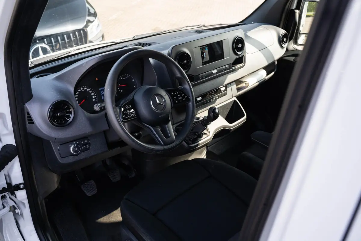 315 CDI 150 pk L3 Dubbel Cabine AMG Grille Navi, 360 Camera, 18" LMV, PDC V+A, Sidebars, Zonneklep, 6-Zits