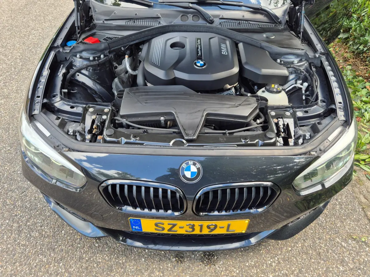 M Sport Edition H&K Apple CarPlay LM NAP Keyless Adaptieve LED 118i Edition Sport Line Shadow High Executive
