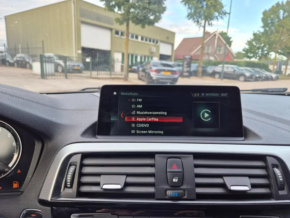 M Sport Edition H&K Apple CarPlay LM NAP Keyless Adaptieve LED 118i Edition Sport Line Shadow High Executive