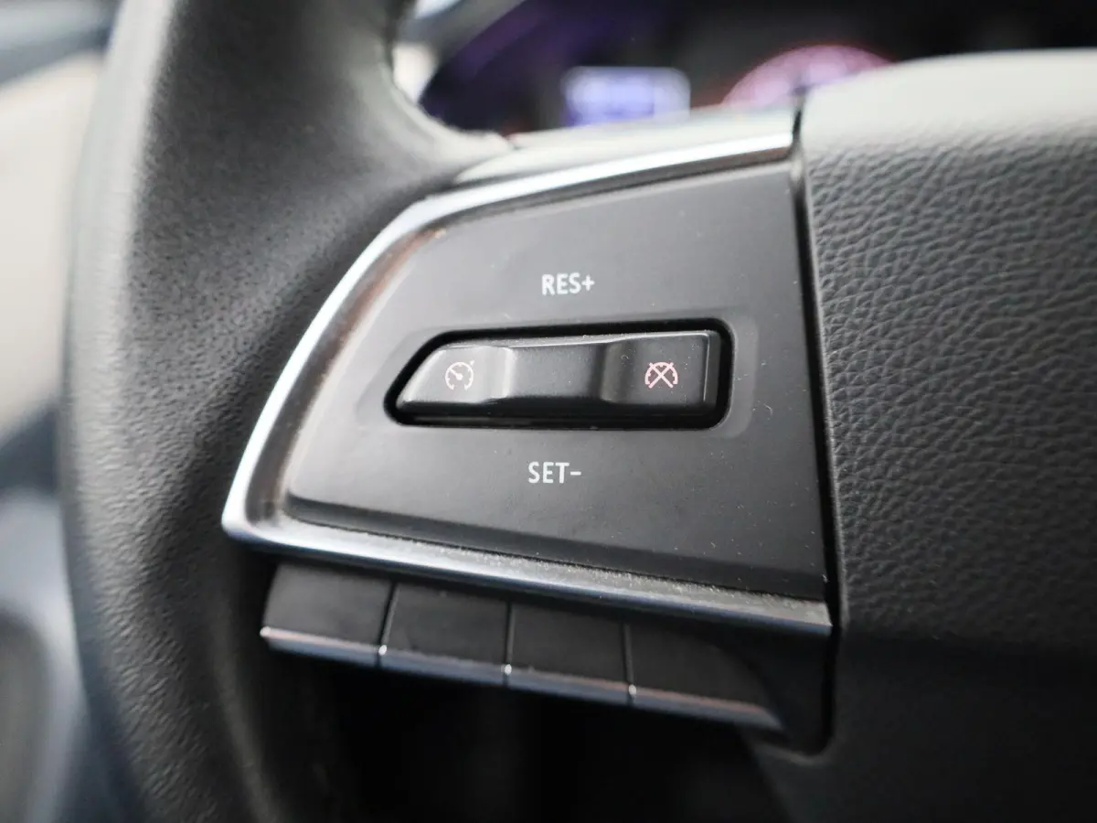 E DELIVER 3 SWB | APPLE CARPLAY / ANDROID AUTO | CLIMATE CONTROL | ACHTERUITRIJCAMERA |