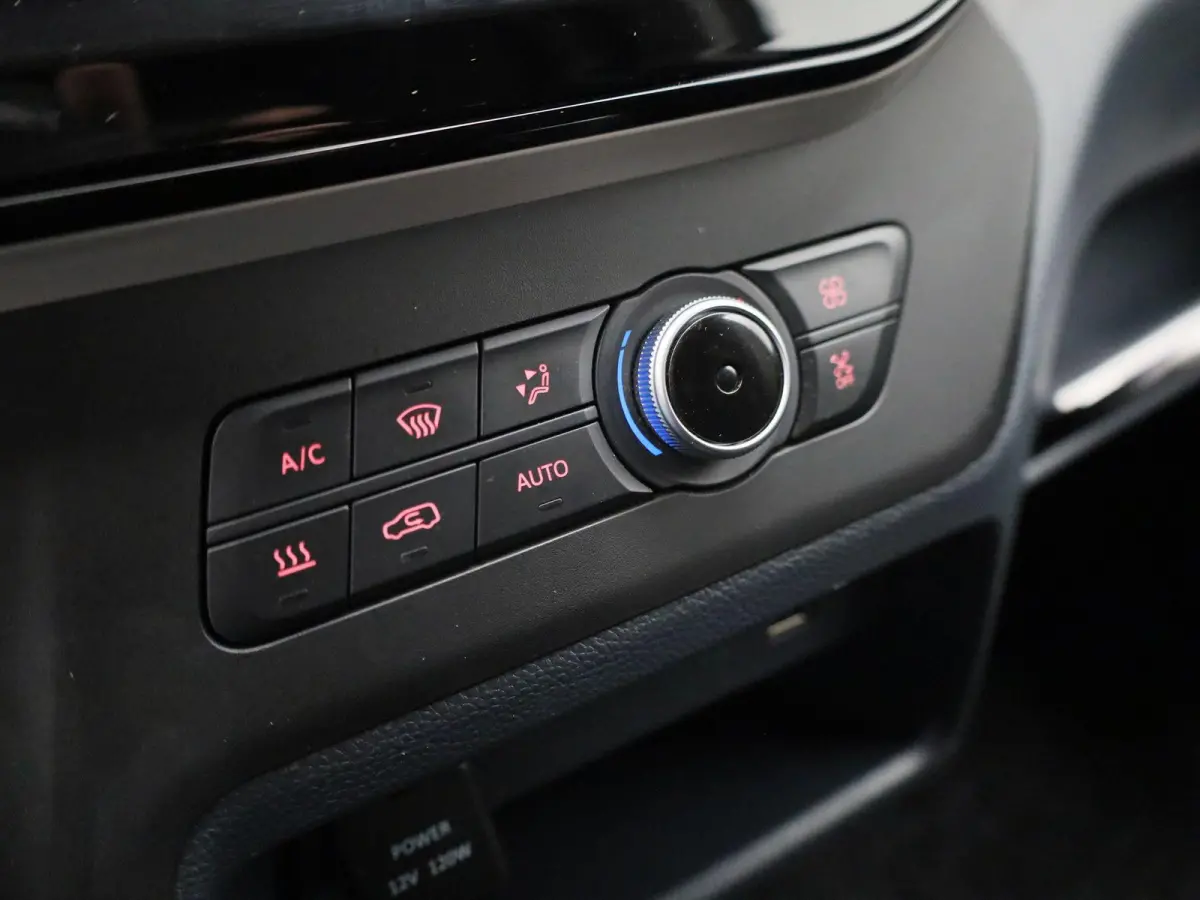 E DELIVER 3 SWB | APPLE CARPLAY / ANDROID AUTO | CLIMATE CONTROL | ACHTERUITRIJCAMERA |