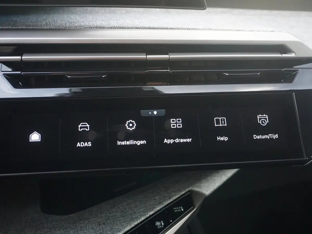 1.2 Hybrid 136 Allure 7p | 7 ZITPLAATSEN | AUTOMAAT |