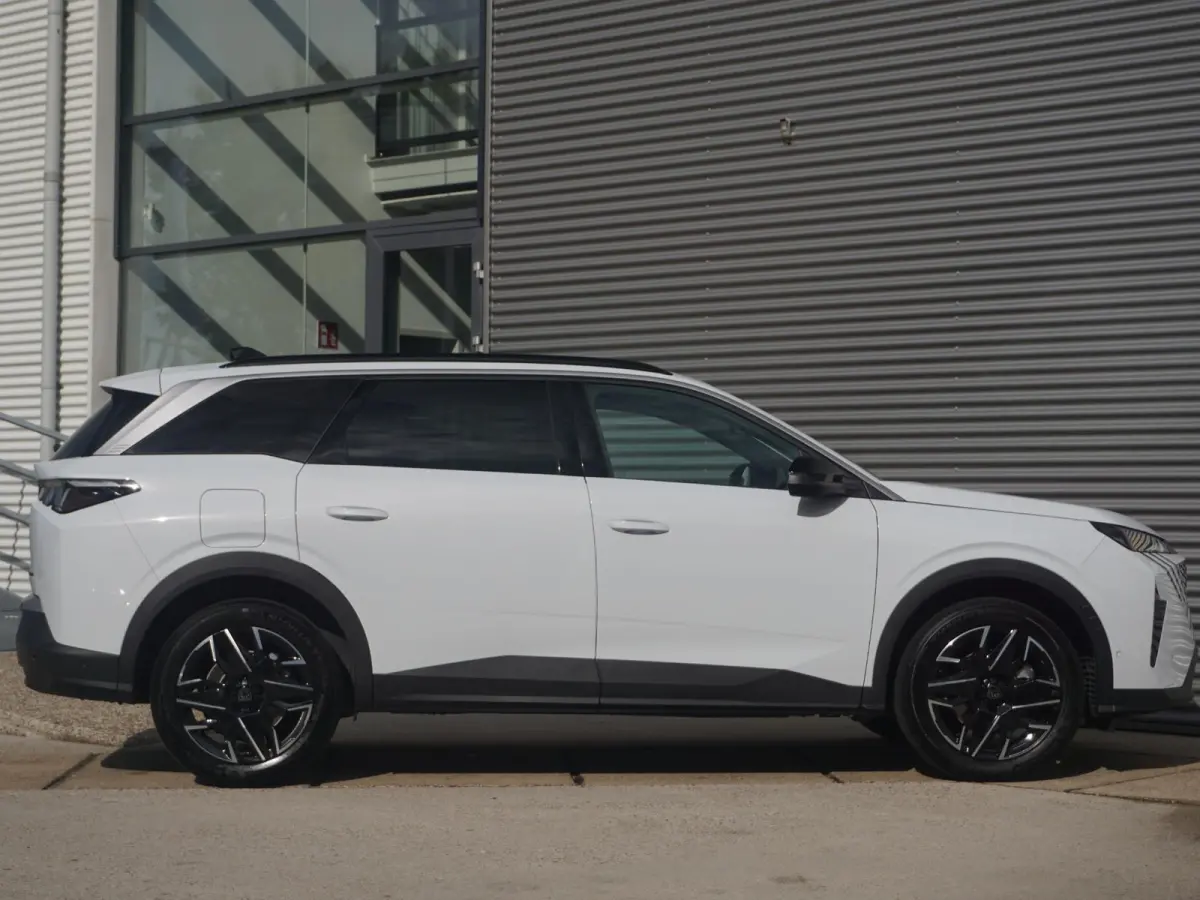 1.2 Hybrid 136 Allure 7p | 7 ZITPLAATSEN | AUTOMAAT |