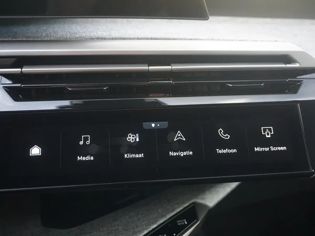 1.2 Hybrid 136 Allure 7p | 7 ZITPLAATSEN | AUTOMAAT |