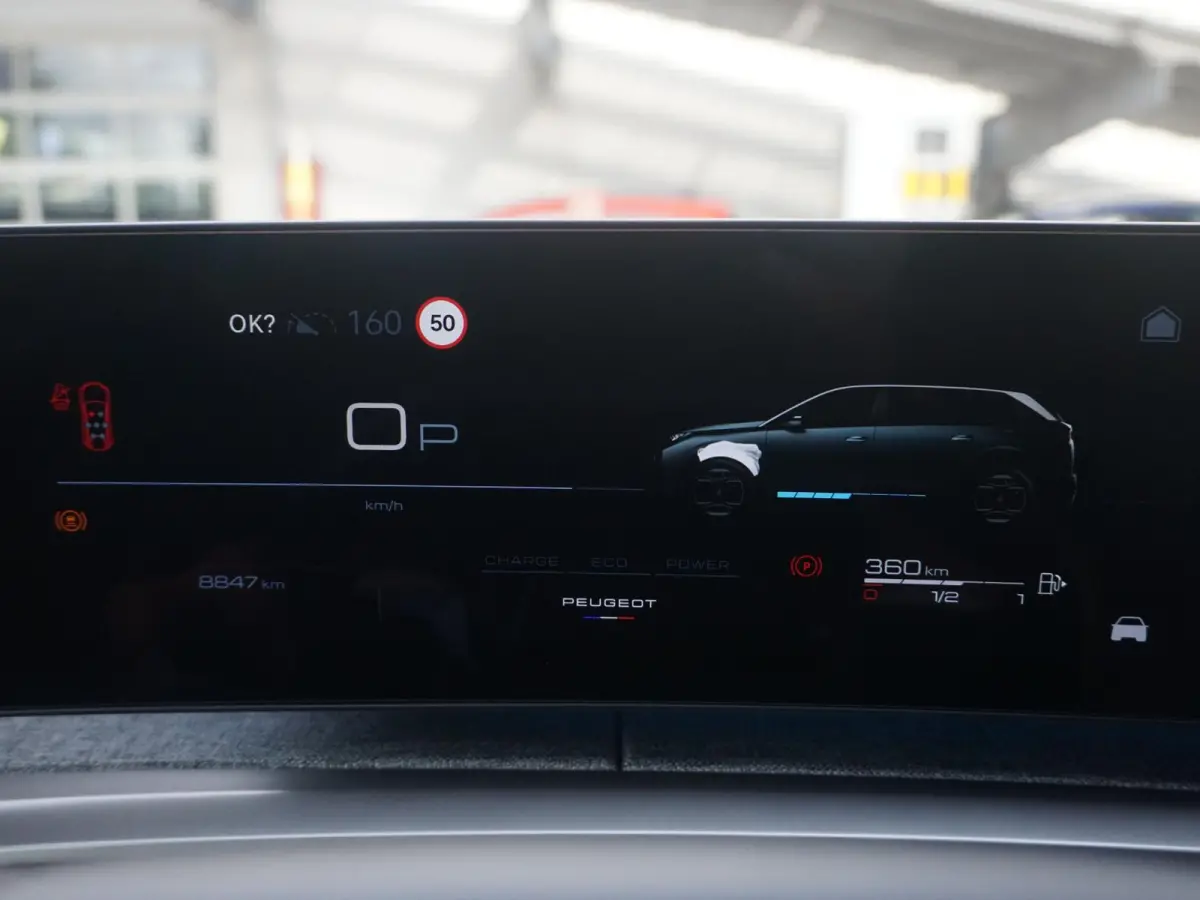 1.2 Hybrid 136 Allure 7p | 7 ZITPLAATSEN | AUTOMAAT |