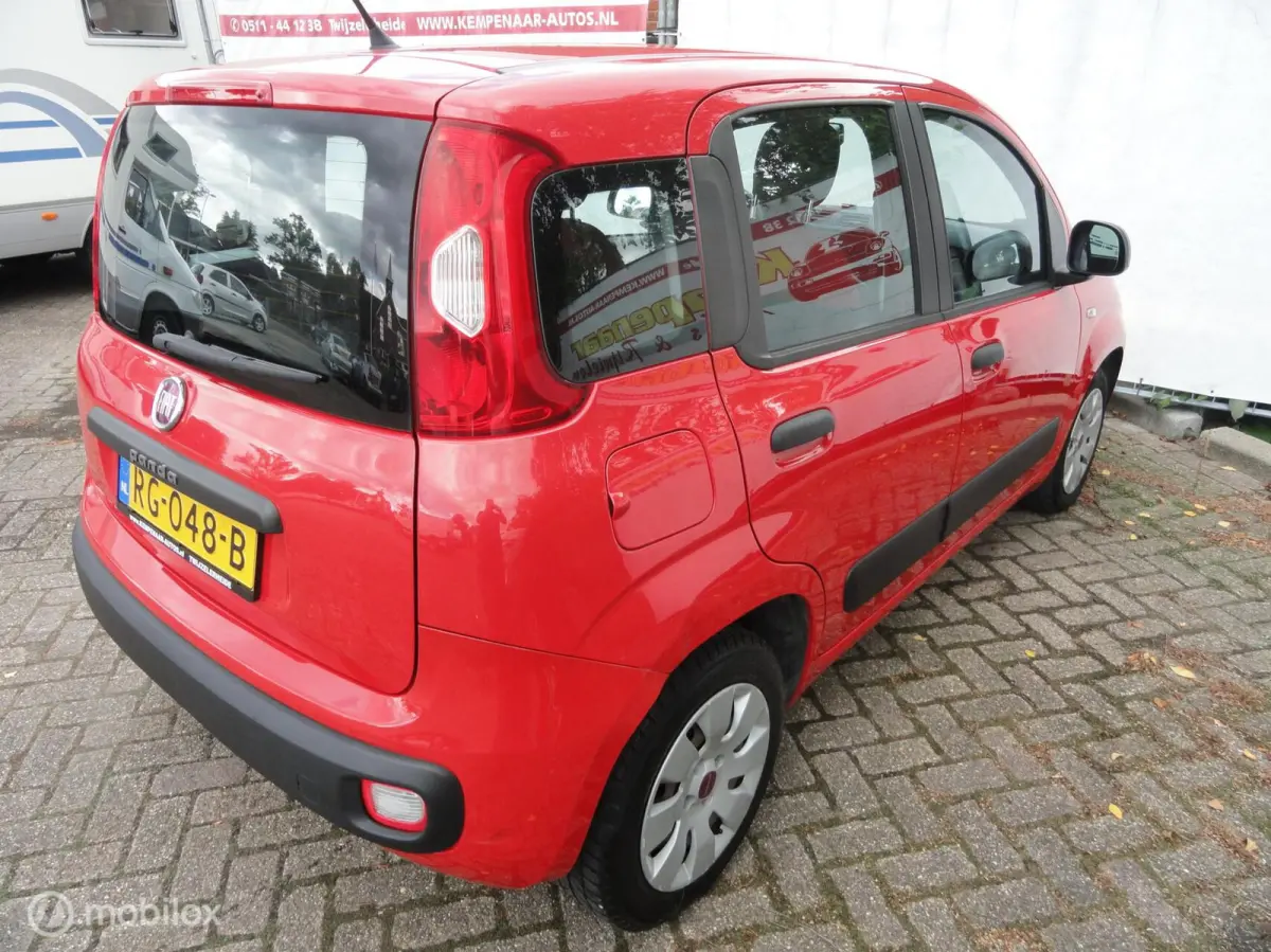 0.9 TwinAir Popstar 1e eigenaar!