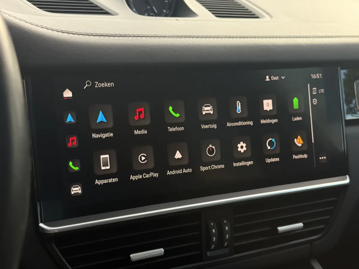 3.0 E-Hybrid Platinum Edition Sport uitlaat | Pano | Lucht | Trekhaak
