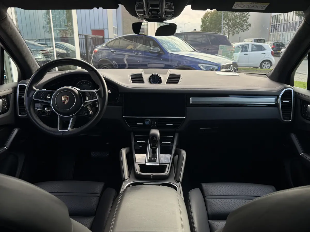 3.0 E-Hybrid Platinum Edition Sport uitlaat | Pano | Lucht | Trekhaak