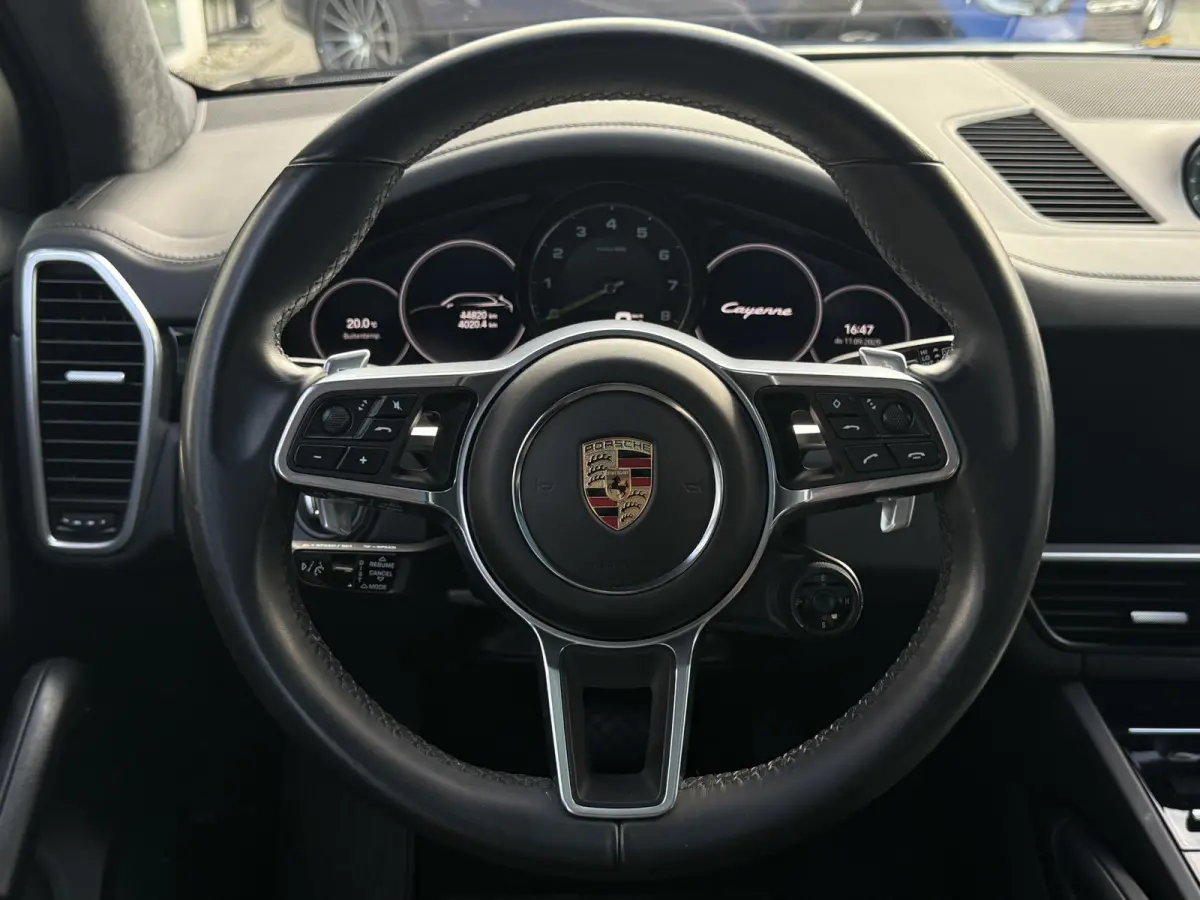 3.0 E-Hybrid Platinum Edition Sport uitlaat | Pano | Lucht | Trekhaak