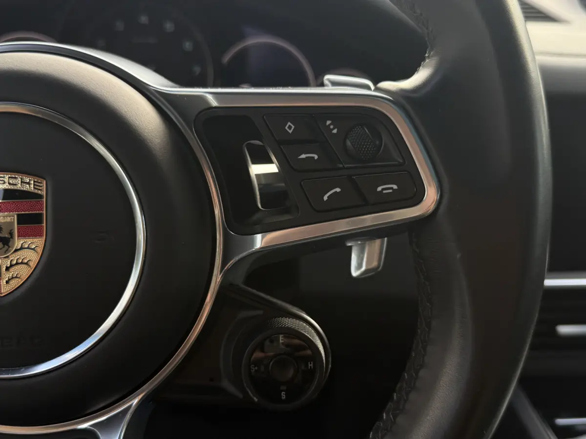 3.0 E-Hybrid Platinum Edition Sport uitlaat | Pano | Lucht | Trekhaak