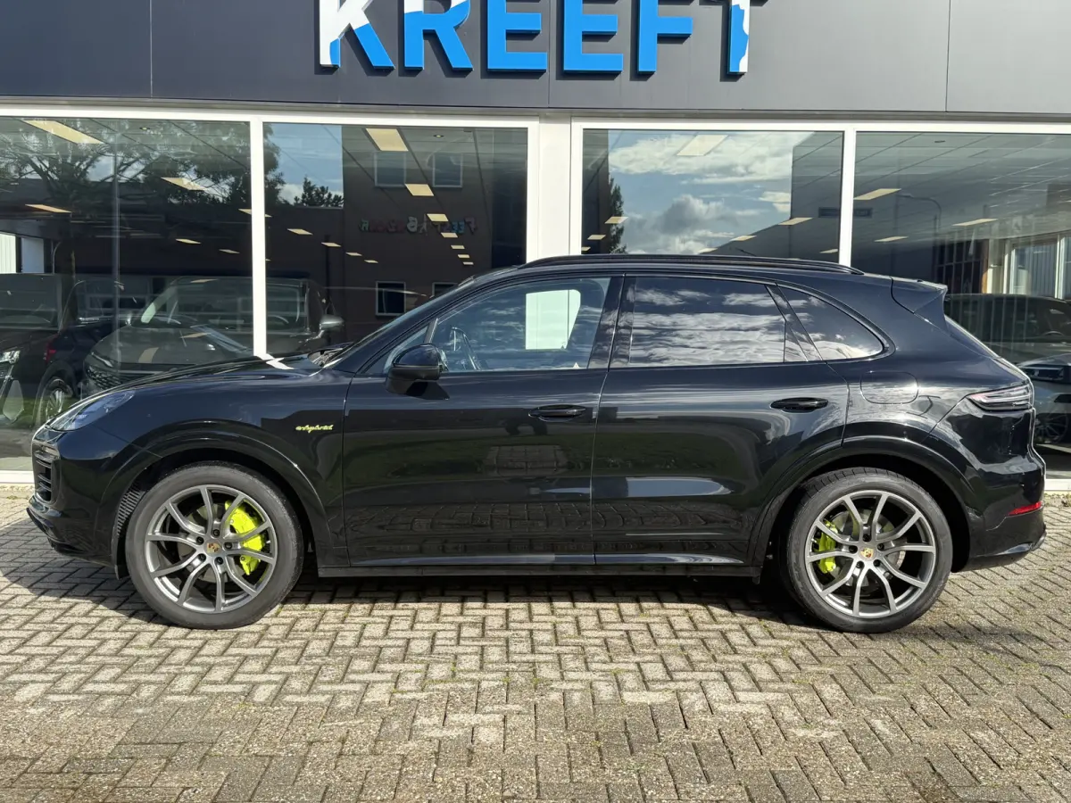 3.0 E-Hybrid Platinum Edition Sport uitlaat | Pano | Lucht | Trekhaak