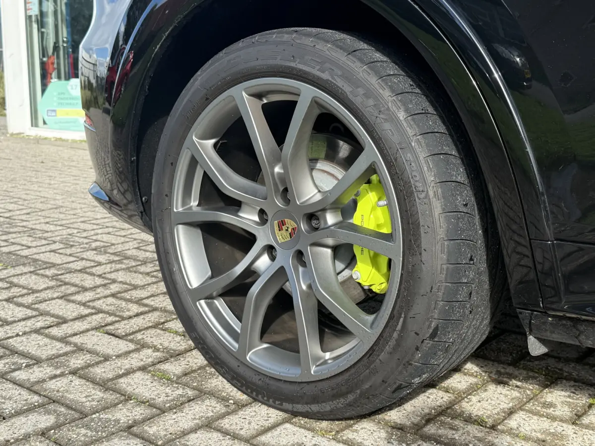 3.0 E-Hybrid Platinum Edition Sport uitlaat | Pano | Lucht | Trekhaak