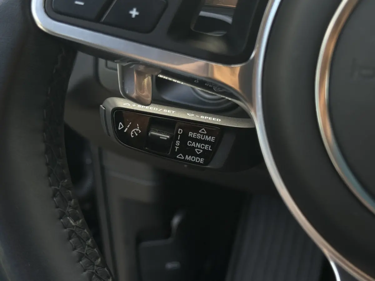 3.0 E-Hybrid Platinum Edition Sport uitlaat | Pano | Lucht | Trekhaak