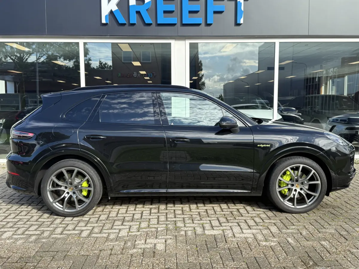 3.0 E-Hybrid Platinum Edition Sport uitlaat | Pano | Lucht | Trekhaak