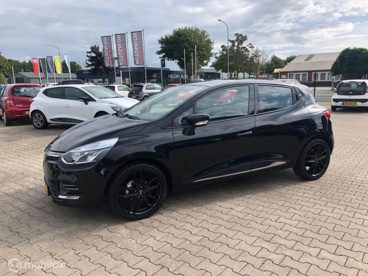 SPORT 5DRS HB NAVI LMV LED NW MODEL