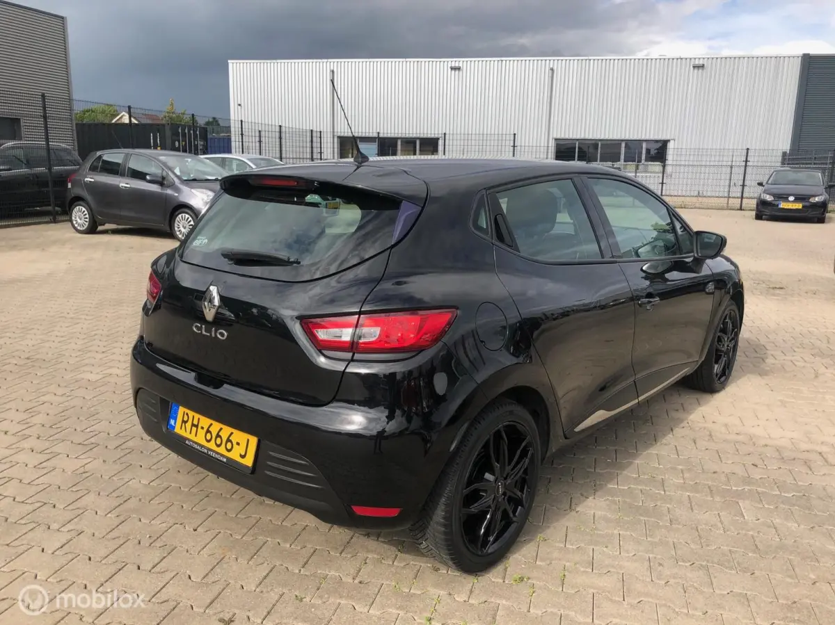 SPORT 5DRS HB NAVI LMV LED NW MODEL