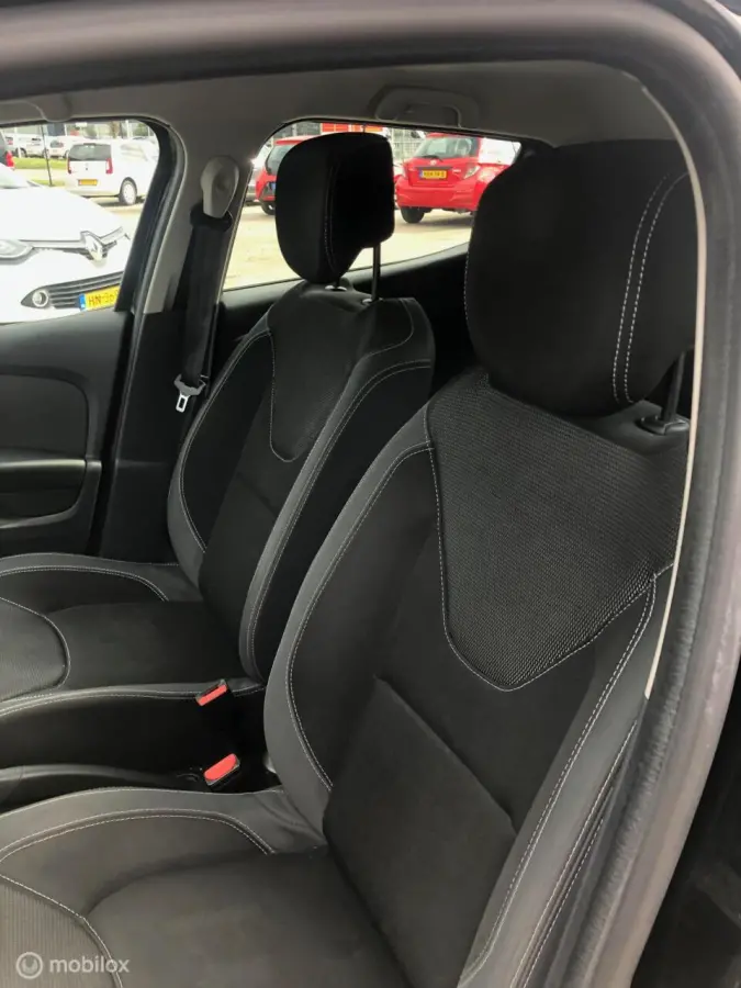 SPORT 5DRS HB NAVI LMV LED NW MODEL