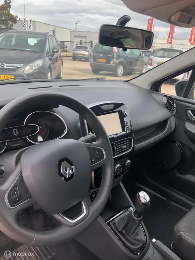 SPORT 5DRS HB NAVI LMV LED NW MODEL
