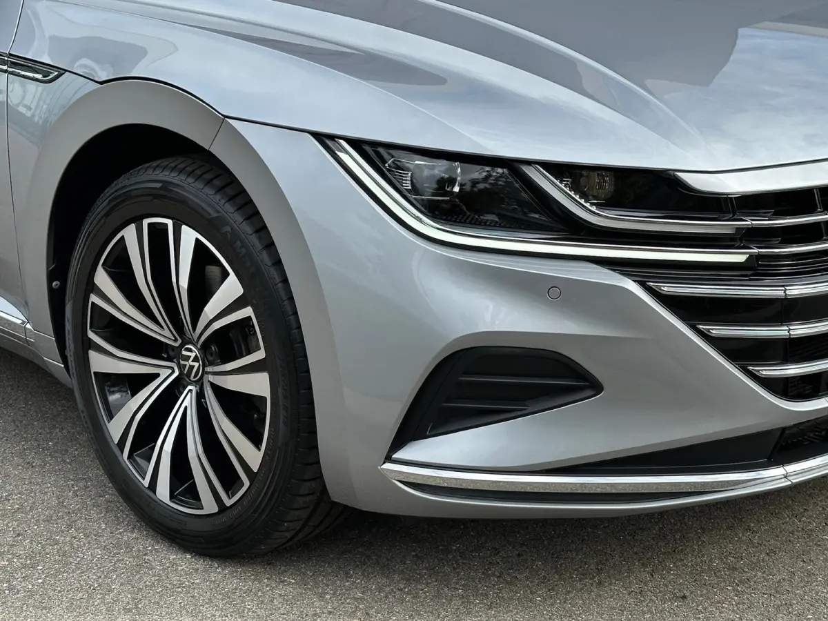 1.4 TSI eHybrid Elegance Business | Leder | Camera | Rijklaar incl. garantie