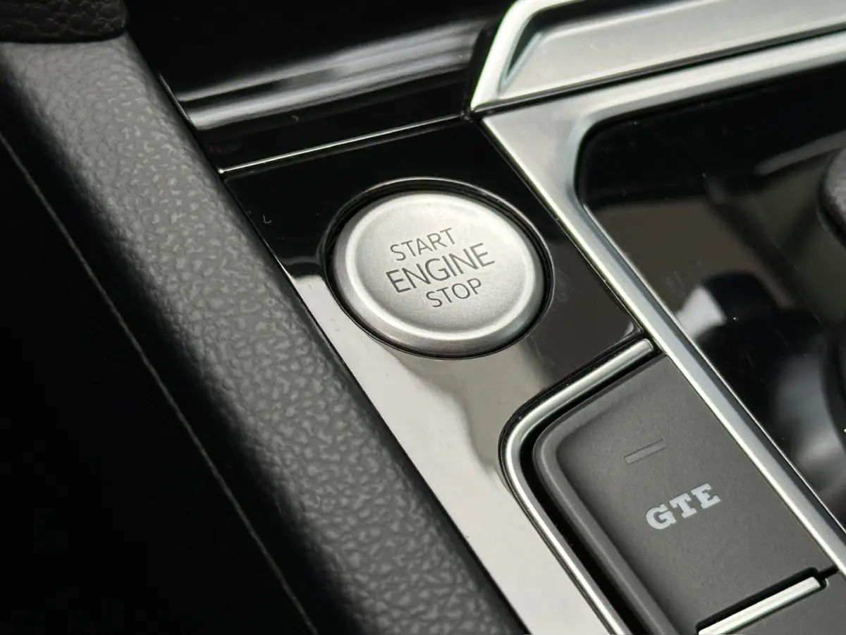 1.4 TSI eHybrid Elegance Business | Leder | Camera | Rijklaar incl. garantie