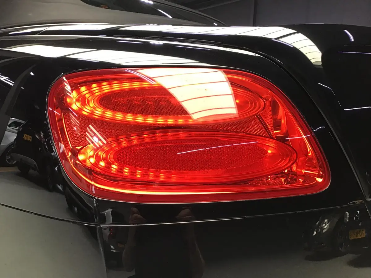 4.0 V8 I Naim I Stoelmassage + verwarming + ventilatie I Camera I 2Tone Luxe Leder I 507PK.