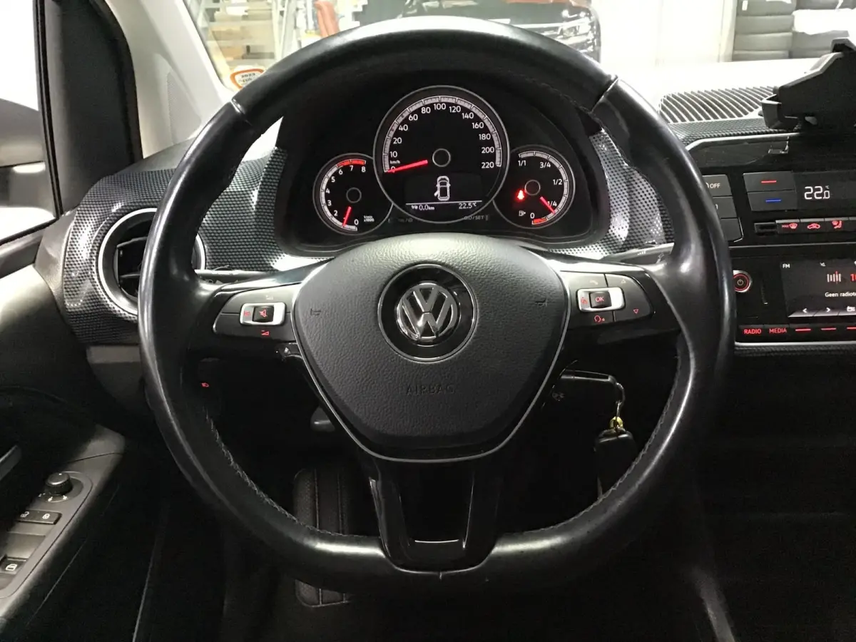 UP! 1.0 I 1e Eigen. I Dealer Onderh. I New Apk + Kln Brt + Schijven + Remmen I Park. sens.Clima I Stoelverw. I Cruise I