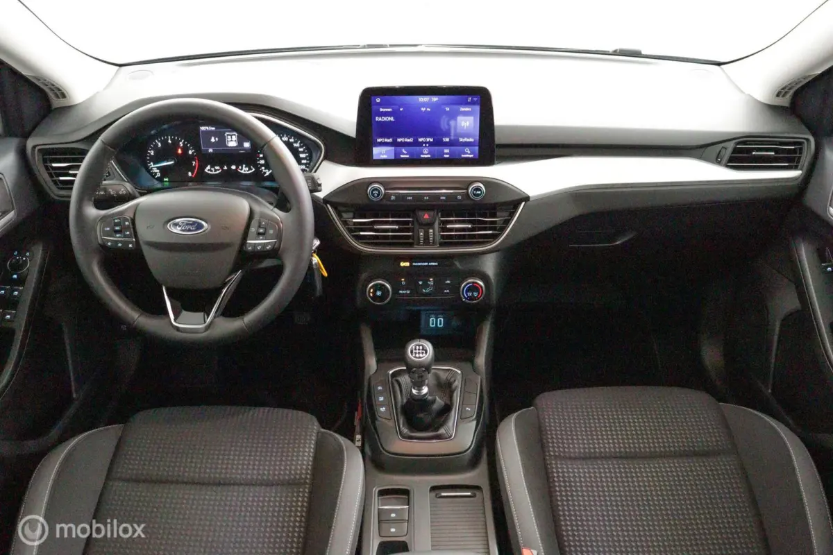 1.0 EcoBoost Trend Edition Business | Navigatie | Parkeersensoren v/a | Camera | 10dkm NAP | NL Auto | DEALER-STAAT