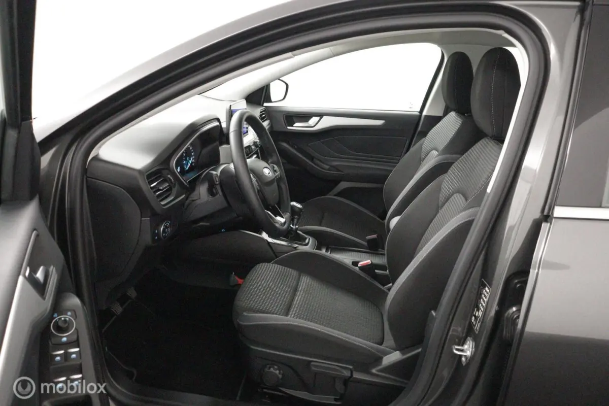 1.0 EcoBoost Trend Edition Business | Navigatie | Parkeersensoren v/a | Camera | 10dkm NAP | NL Auto | DEALER-STAAT