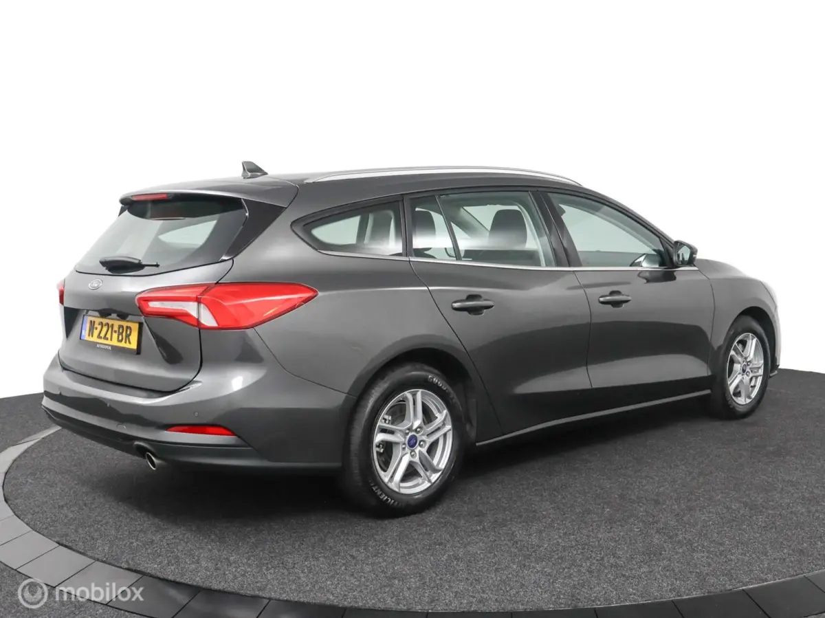 1.0 EcoBoost Trend Edition Business | Navigatie | Parkeersensoren v/a | Camera | 10dkm NAP | NL Auto | DEALER-STAAT