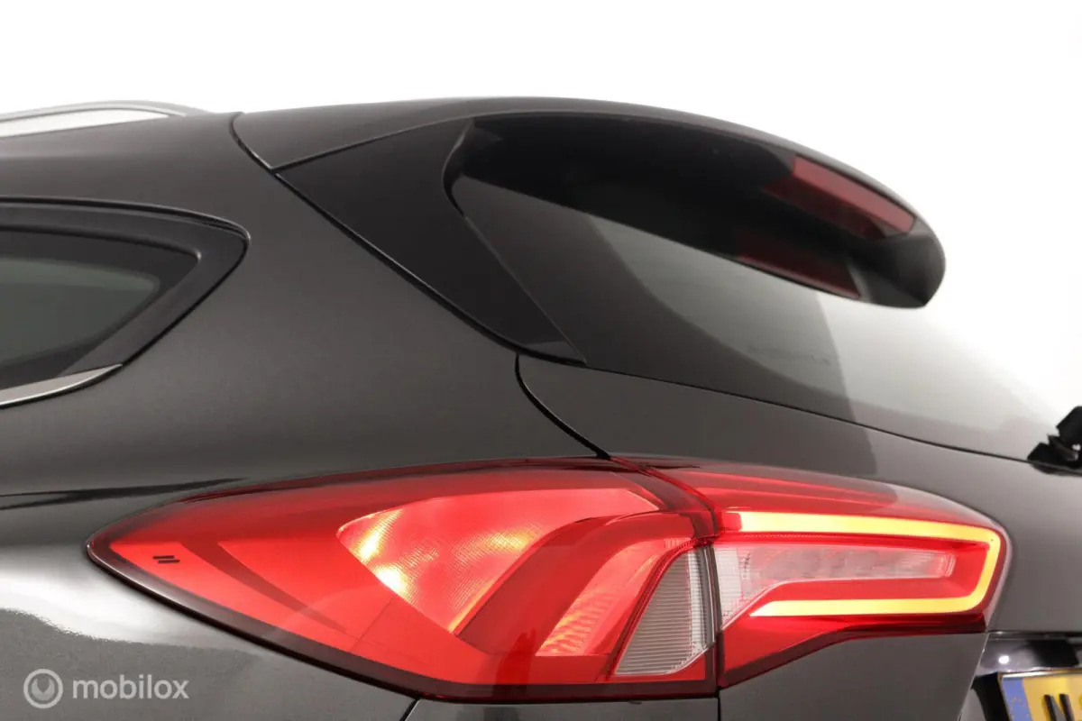 1.0 EcoBoost Trend Edition Business | Navigatie | Parkeersensoren v/a | Camera | 10dkm NAP | NL Auto | DEALER-STAAT