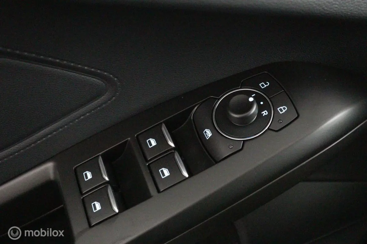 1.0 EcoBoost Trend Edition Business | Navigatie | Parkeersensoren v/a | Camera | 10dkm NAP | NL Auto | DEALER-STAAT