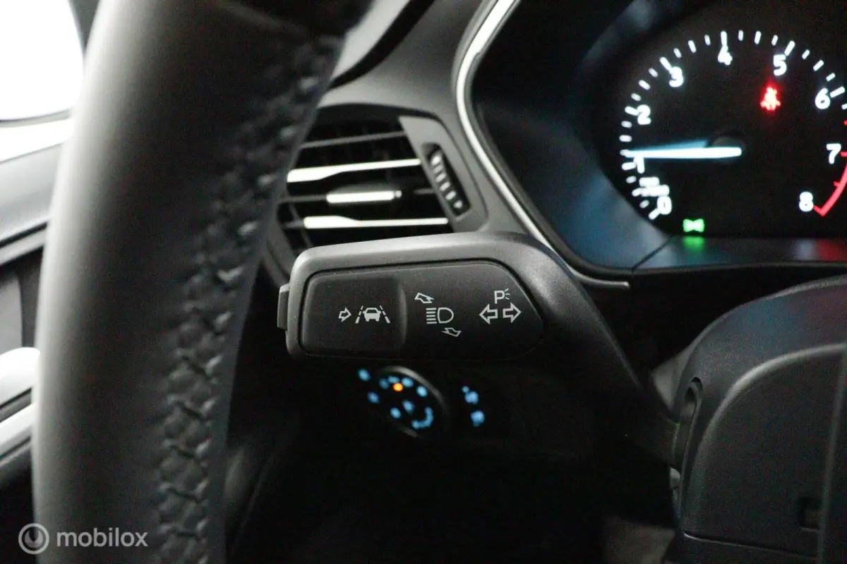 1.0 EcoBoost Trend Edition Business | Navigatie | Parkeersensoren v/a | Camera | 10dkm NAP | NL Auto | DEALER-STAAT