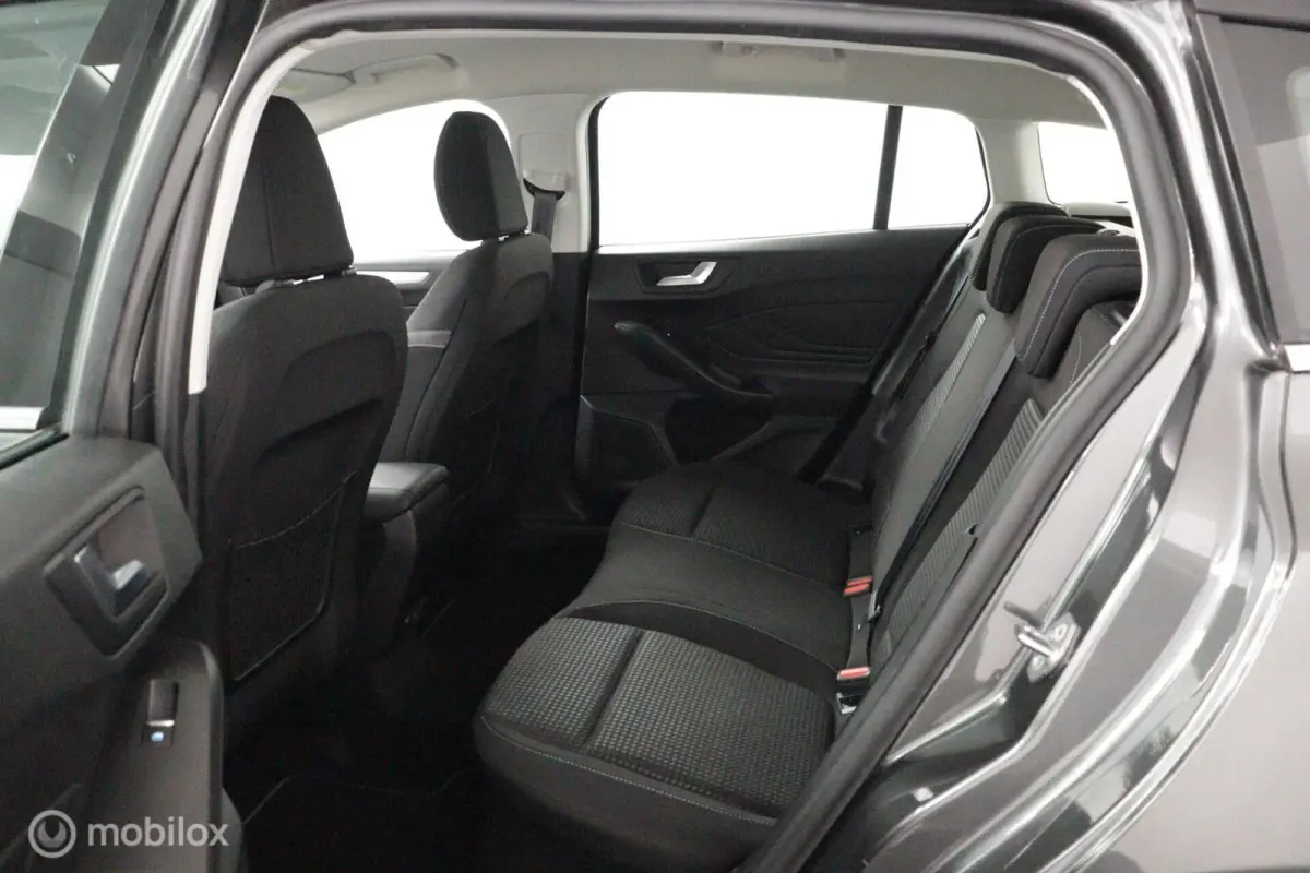 1.0 EcoBoost Trend Edition Business | Navigatie | Parkeersensoren v/a | Camera | 10dkm NAP | NL Auto | DEALER-STAAT