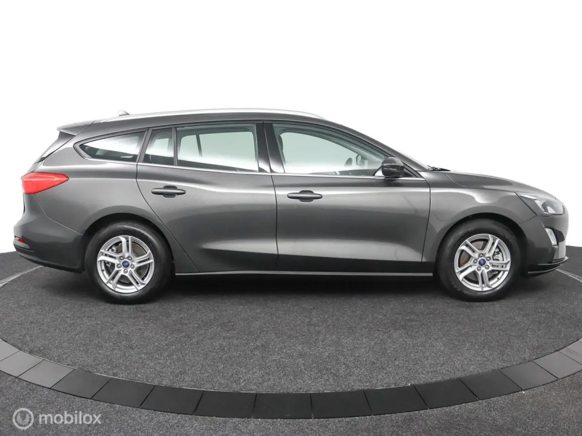 1.0 EcoBoost Trend Edition Business | Navigatie | Parkeersensoren v/a | Camera | 10dkm NAP | NL Auto | DEALER-STAAT
