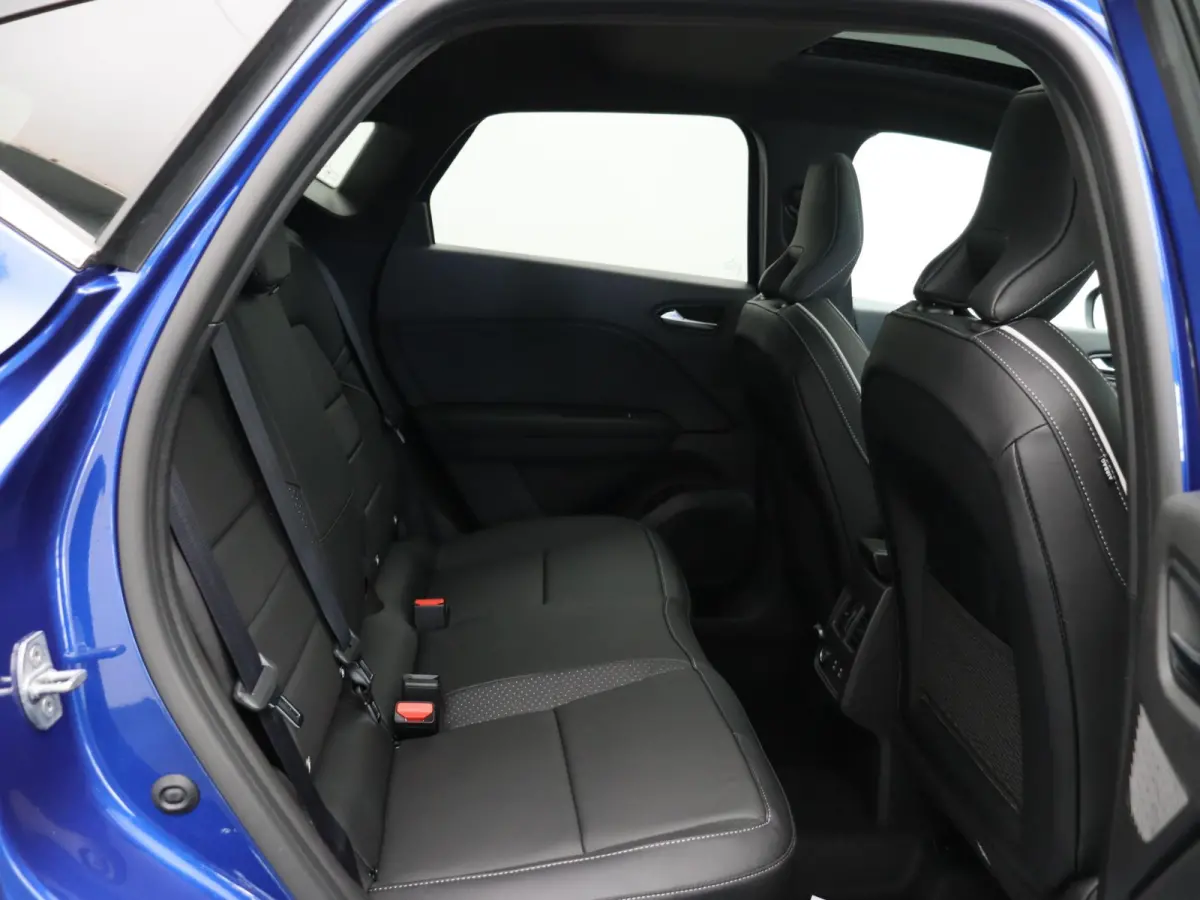 1.6 HEV 145pk AT Instyle | Harmon kardon | Schuif- kanteldak | Lederen bekleding |