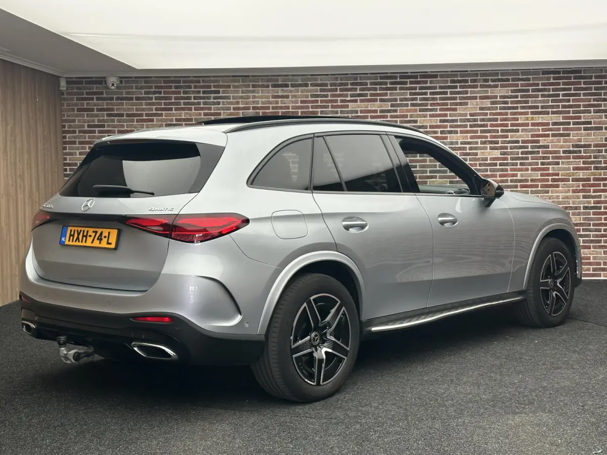 400e 4MATIC AMG Line Burmeister Panorama Trekhaak Carbon Camera