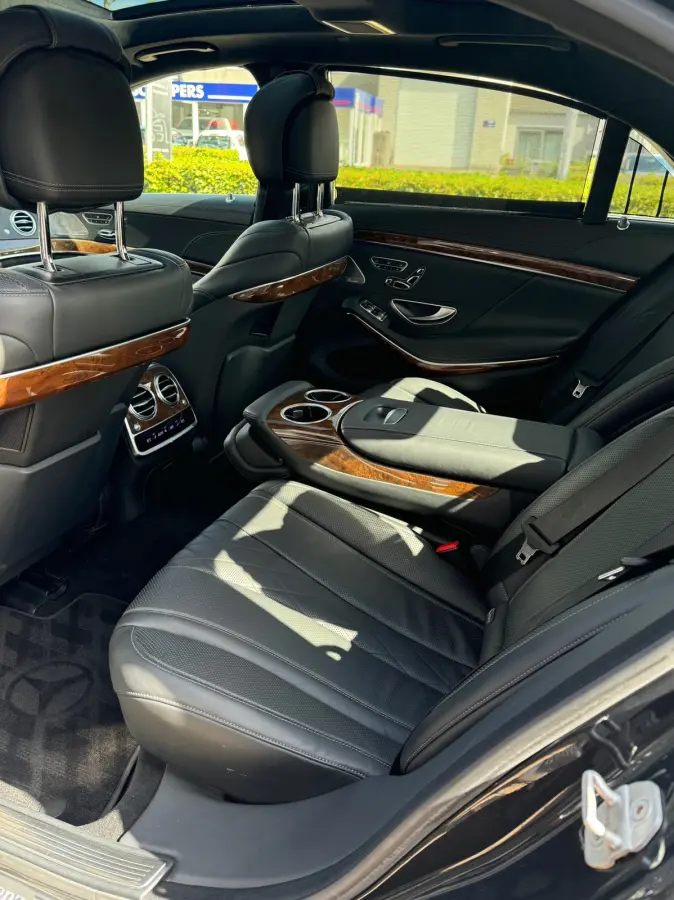 600 Lang / V12 / Head up / Massage /panormadak / S600