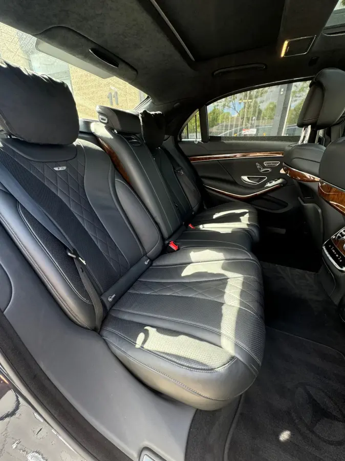 600 Lang / V12 / Head up / Massage /panormadak / S600
