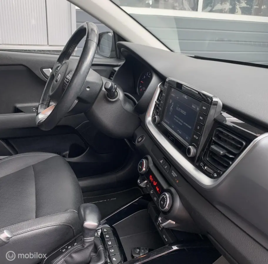 1.0 T-GDi ExecutiveLine