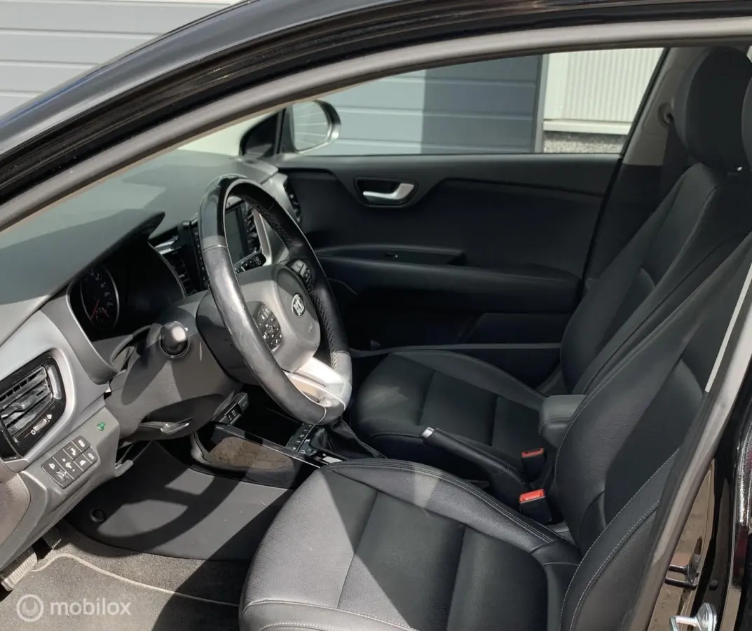 1.0 T-GDi ExecutiveLine