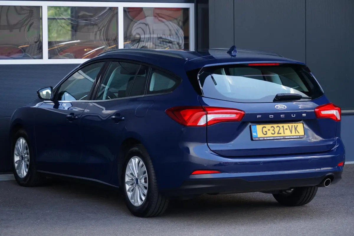 1.0 EcoBoost Titanium Business, NL, keyless