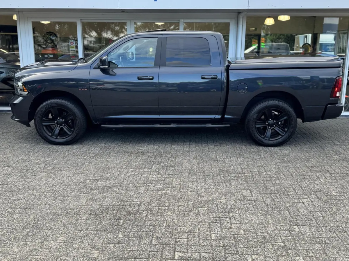 1500 4X4 5.7 V8 400pk 4x4 Crew Cab 5'7 SPORT,Xenon,Schuifdak,20"lmv