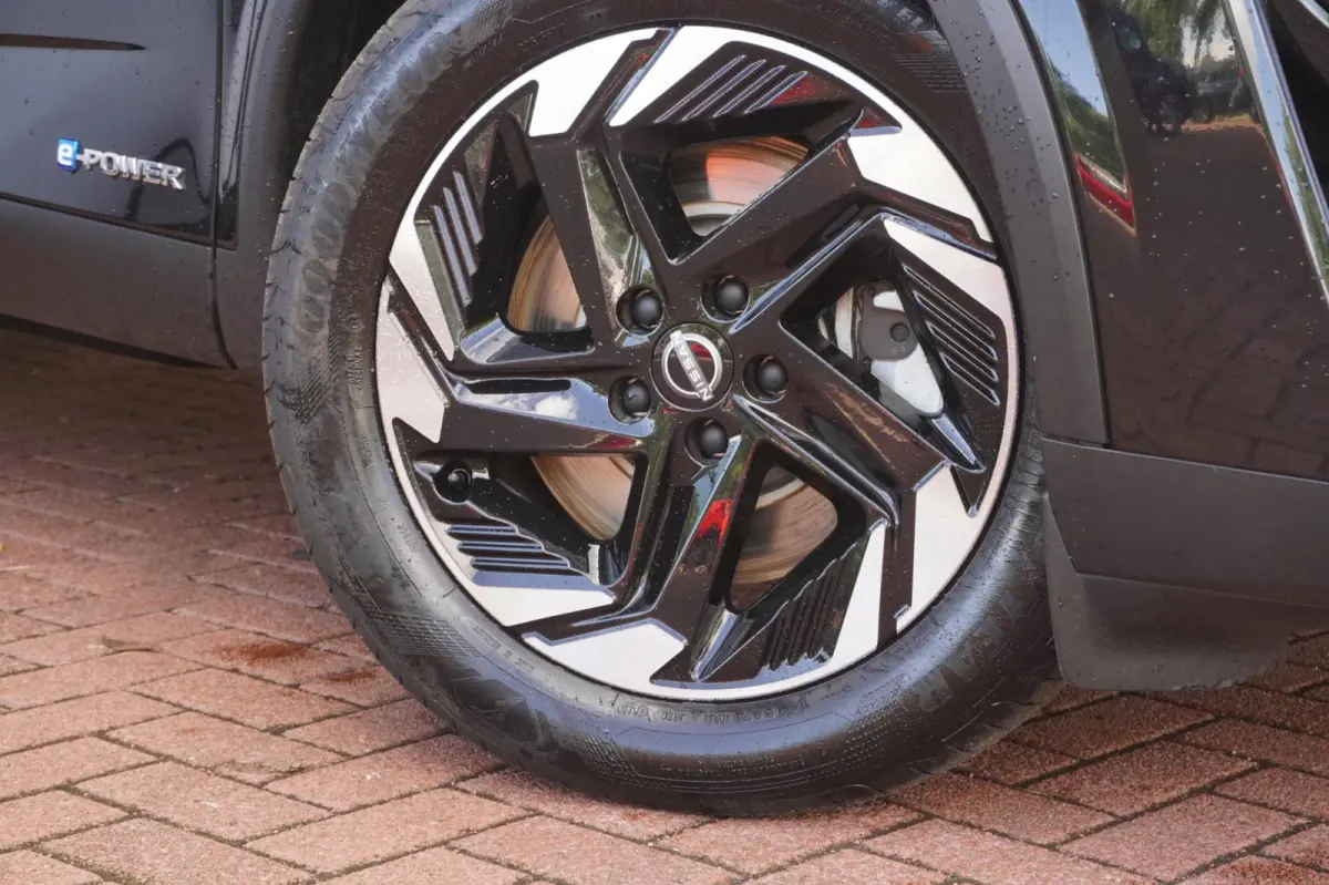 1.5 e-Power 190PK Acenta / Camera / LED / 18"LMV / Navigatie / = SUPER AANBIEDING !!!!