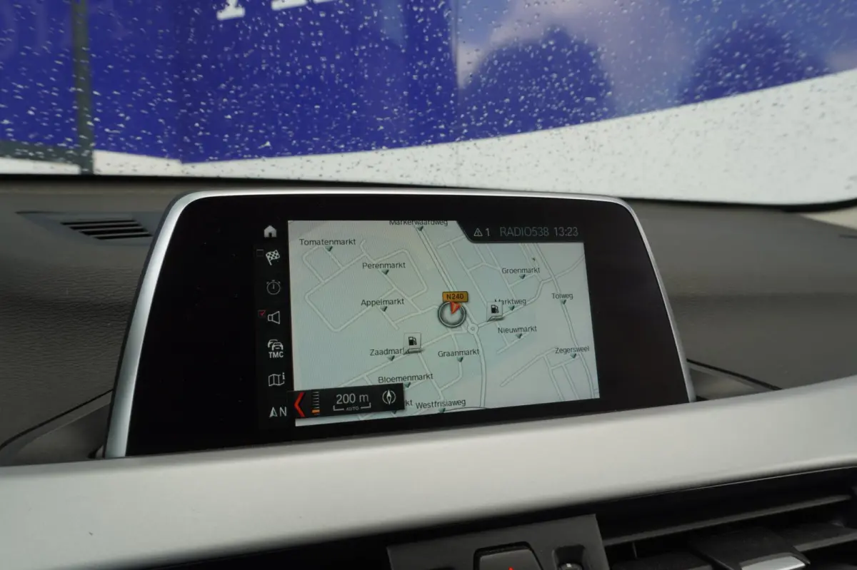 SDrive20i High ExecutiveL / LED / Camera / Navigatie / Stoelverwarm. / = SUPER !!