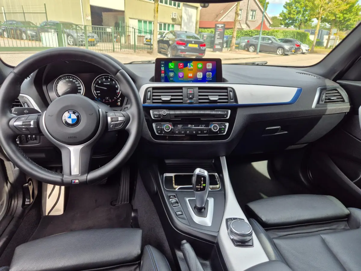 M Sport Ed CarPlay NAP LED GR Navi Automaat Black Panel Teller All weather M Velgen GARANTIE Rij-K 118i High Executive