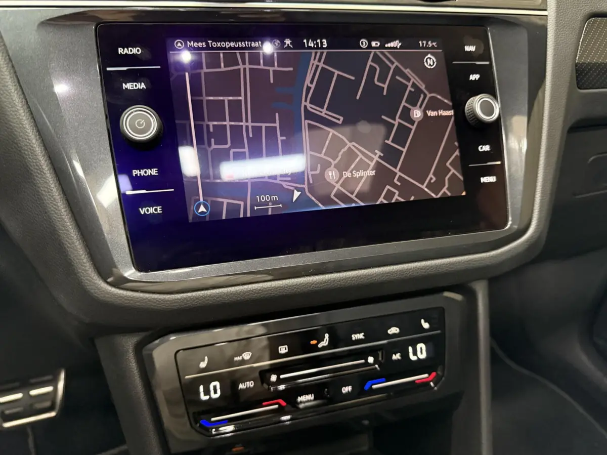 1.5 TSI R-Line |Panoramadak | DSG | Camera