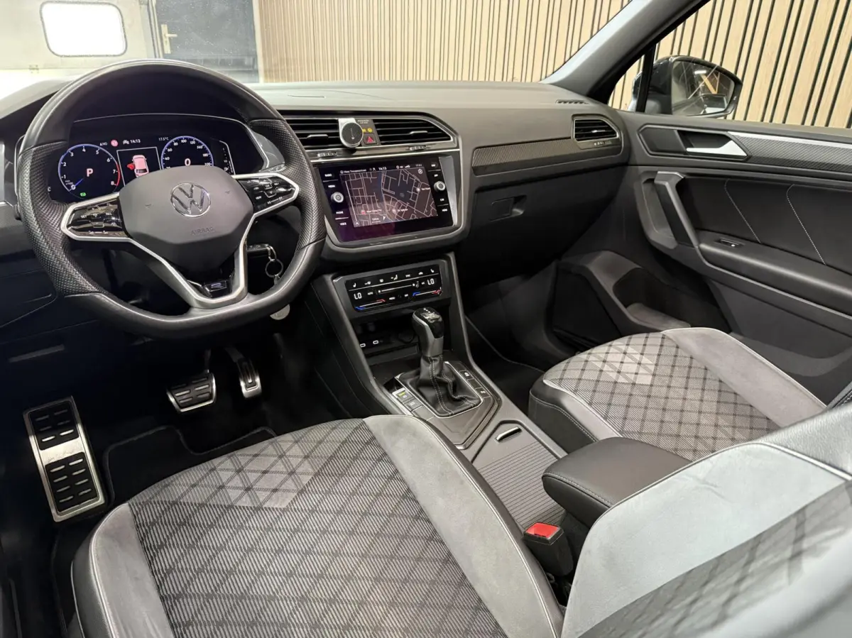 1.5 TSI R-Line |Panoramadak | DSG | Camera