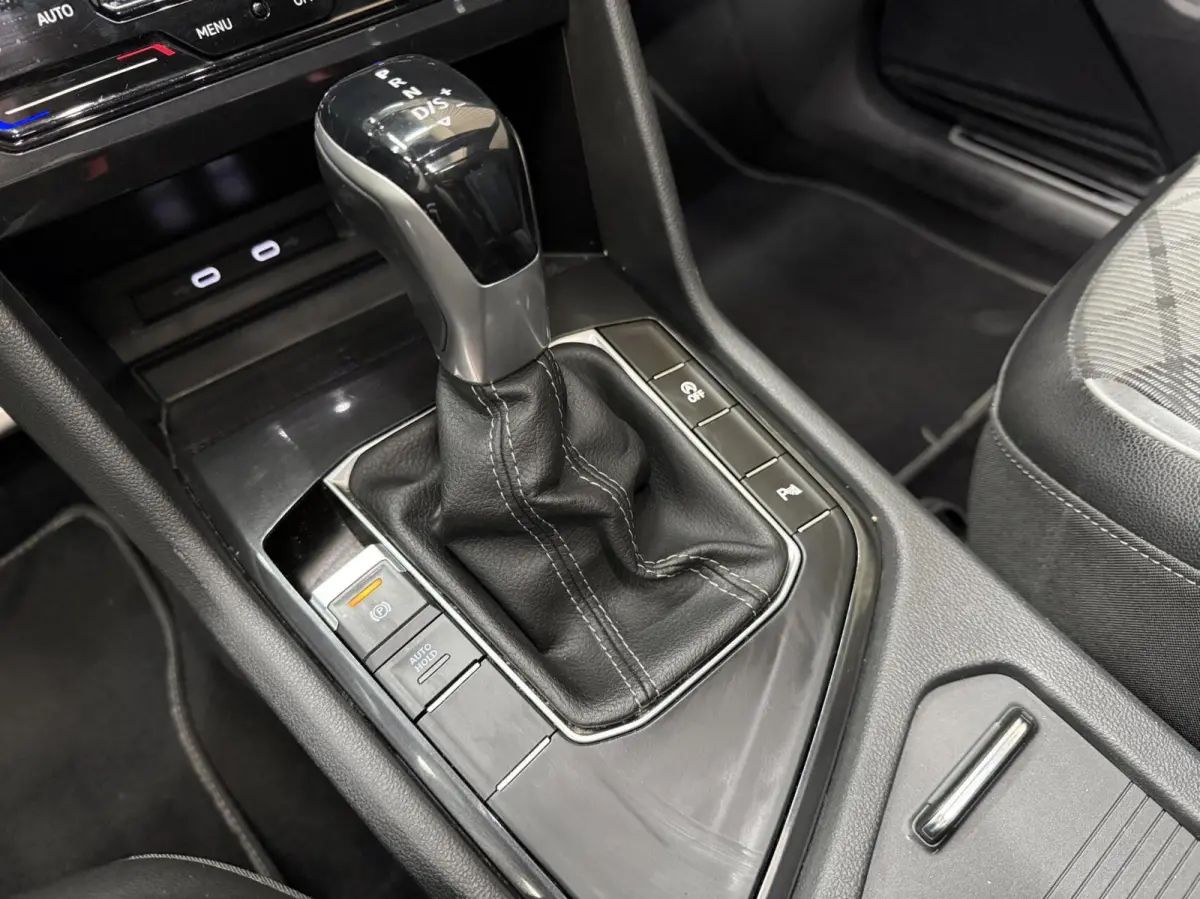 1.5 TSI R-Line |Panoramadak | DSG | Camera