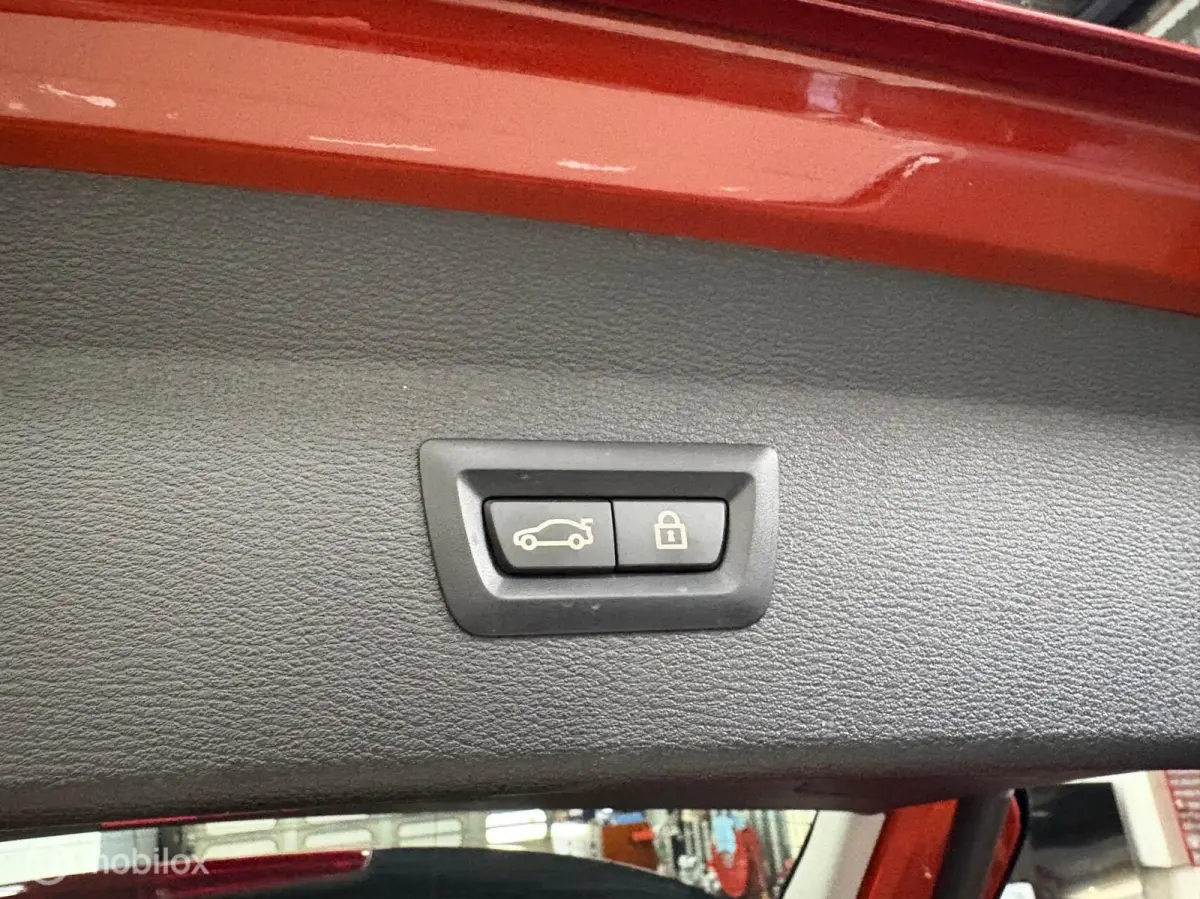 sDrive18i High Executive ECC/LEDER/XENON/PDC/LMV/APK